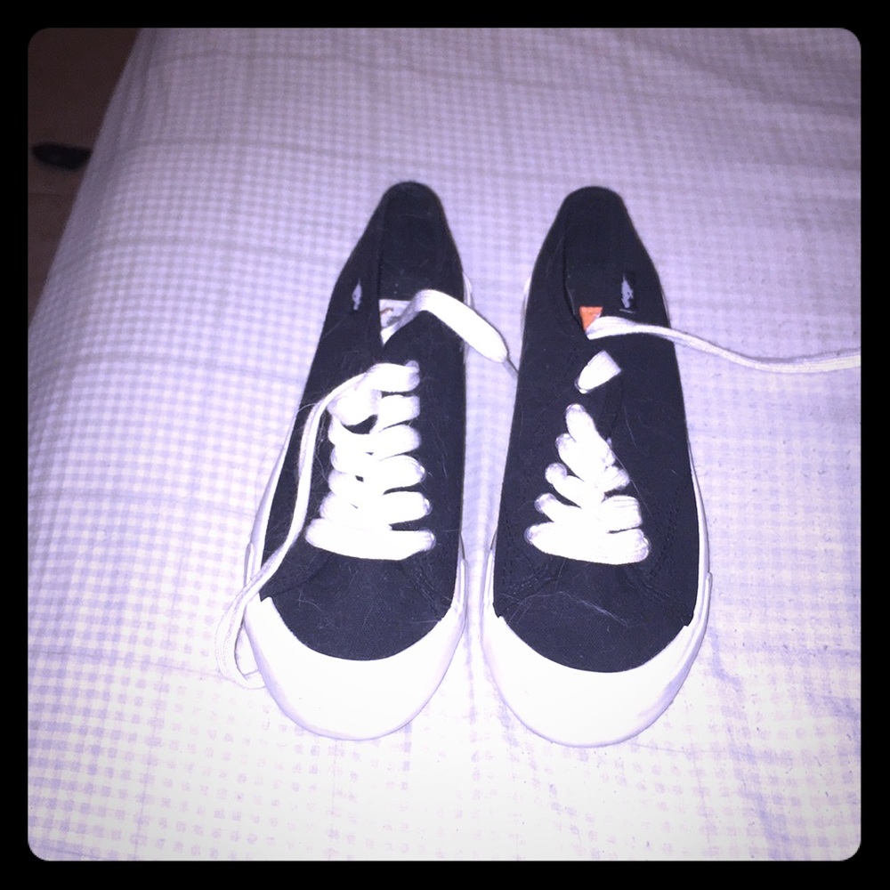 Black and white rocket dog shoes